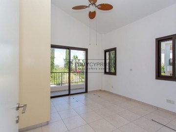 Detached Villa For Sale  in  Kouklia