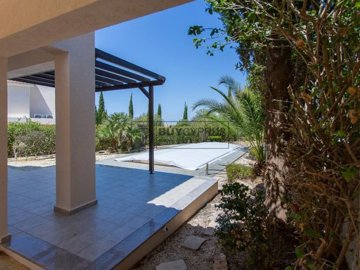 Detached Villa For Sale  in  Kouklia