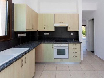 Detached Villa For Sale  in  Kouklia