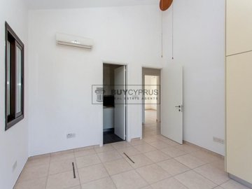 Detached Villa For Sale  in  Kouklia