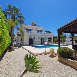 Detached Villa For Sale  in  St.George - Sea Caves