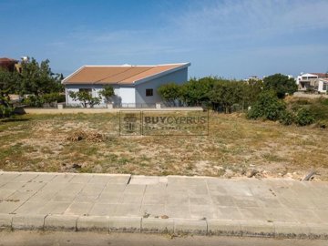 Residential Land  For Sale  in  Anavargos