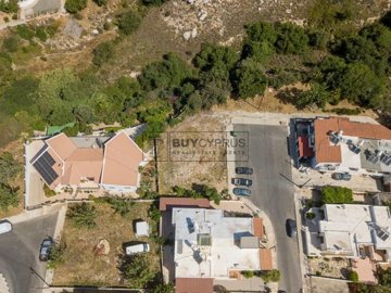 Residential Land  For Sale  in  Anavargos