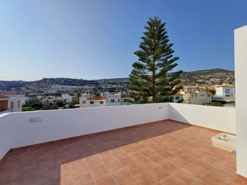 Detached Villa For Sale  in  Peyia