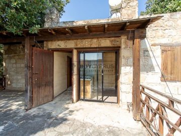 Detached Villa For Sale  in  Skoulli