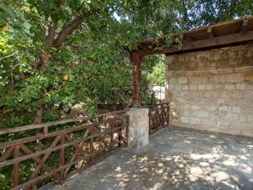 Detached Villa For Sale  in  Skoulli