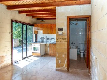 Detached Villa For Sale  in  Skoulli