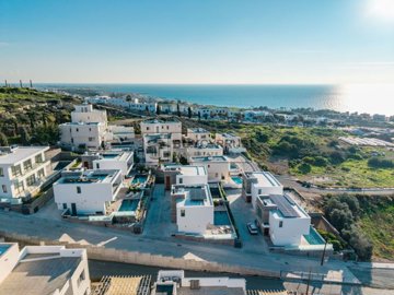 Detached Villa For Sale  in  Chlorakas