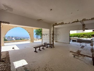 Detached Villa For Sale  in  Kamares - Tala