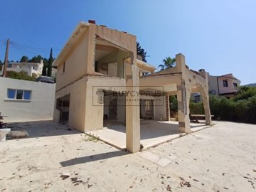 Detached Villa For Sale  in  Kamares - Tala