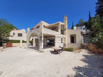 Detached Villa For Sale  in  Kamares - Tala