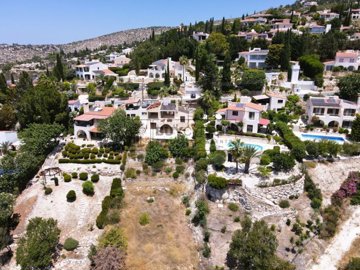 Detached Villa For Sale  in  Kamares - Tala