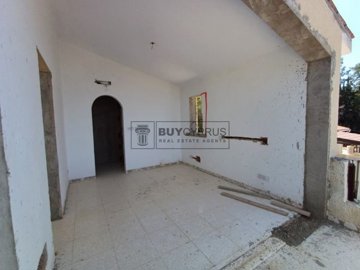 Detached Villa For Sale  in  Kamares - Tala