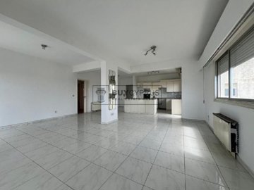 Apartment For Sale  in  Ayios Tychonas