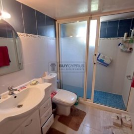 Apartment For Sale  in  Tombs of the Kings