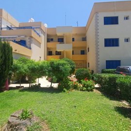 Apartment For Sale  in  Tombs of the Kings