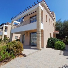 Detached Villa For Sale  in  Peyia