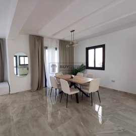Detached Villa For Sale  in  Peyia