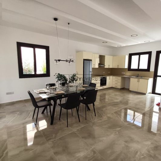 Image No.1-3 Bed Villa for sale