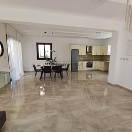Detached Villa For Sale  in  Peyia