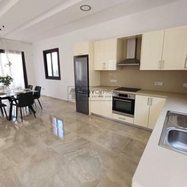 Detached Villa For Sale  in  Peyia
