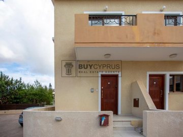 Semi Detached Villa For Sale  in  Peyia