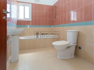 Detached Villa For Sale  in  Peyia