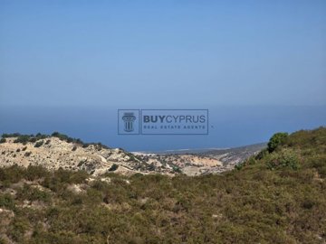 Detached Villa For Sale  in  Peyia