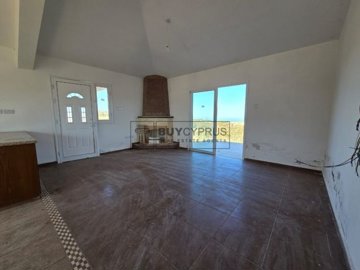 Detached Villa For Sale  in  Peyia