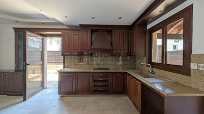Detached Villa For Sale  in  Potamos Germasogias
