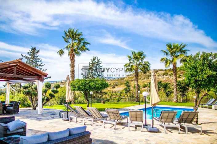 Image No.20-5 Bed Villa for sale