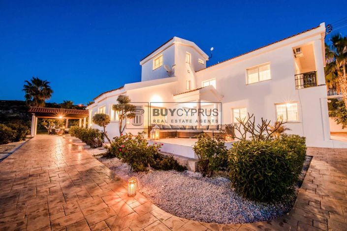 Image No.3-5 Bed Villa for sale