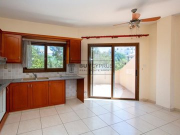 Town House For Sale  in  Kissonerga