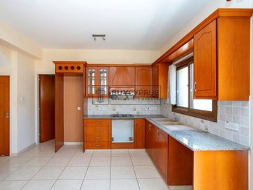 Town House For Sale  in  Kissonerga