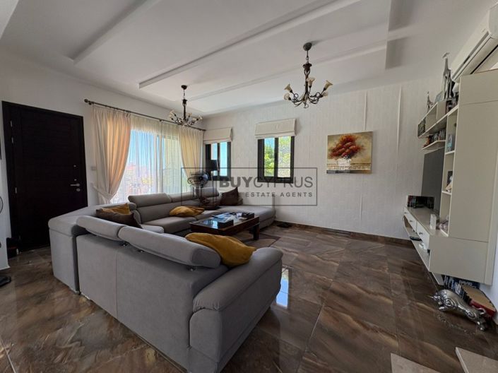 Image No.4-Villa de 3 chambres à vendre à Peyia