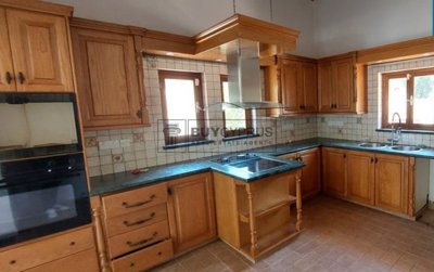 Detached Villa For Sale  in  Yeroskipou