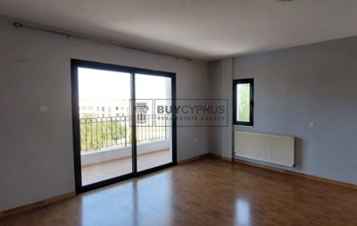 Detached Villa For Sale  in  Yeroskipou