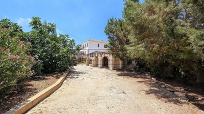Detached Villa For Sale  in  Emba