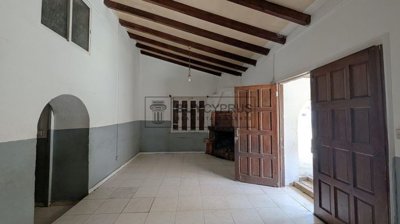 Detached Villa For Sale  in  Emba