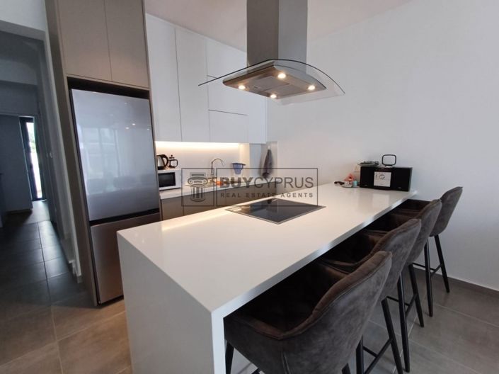 Image No.13-3 Bed Townhouse for sale