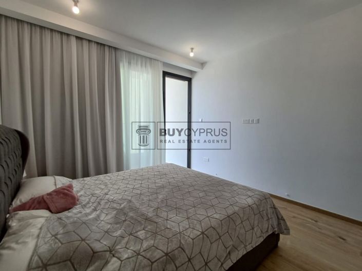 Image No.21-3 Bed Townhouse for sale