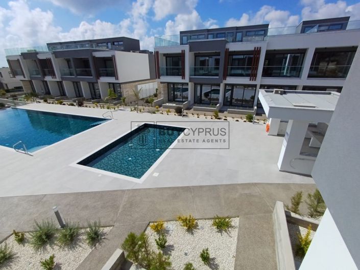 Image No.37-3 Bed Townhouse for sale