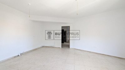 Building For Sale  in  Katholiki