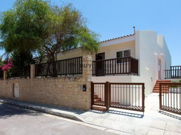 Apartment For Sale  in  Chlorakas