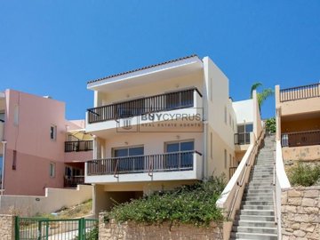 Apartment For Sale  in  Chlorakas
