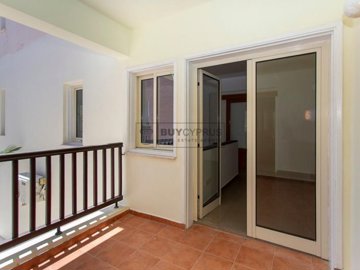 Town House For Sale  in  Chlorakas