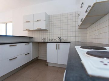 Town House For Sale  in  Chlorakas