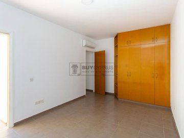 Town House For Sale  in  Chlorakas