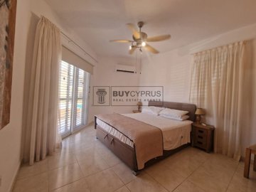 Apartment For Sale  in  Universal