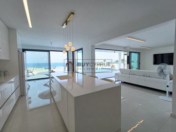 Detached Villa For Sale  in  Kissonerga